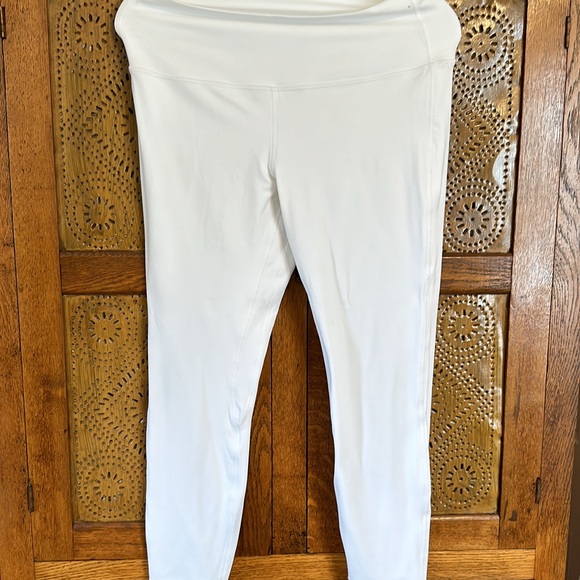 Lululemon align white nwot legging. Dense but lightweight! 10 - Picture 3 of 5